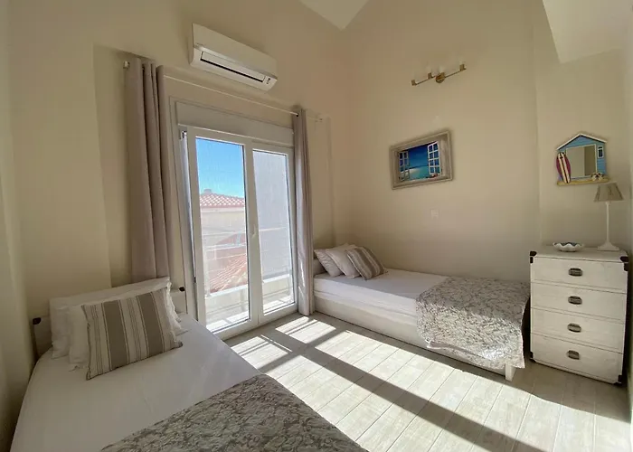 Emerald Luxury Living *